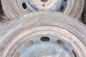 2 cerchi ferro 15 Ford Fiesta 195 50 15 Kumho 2023
