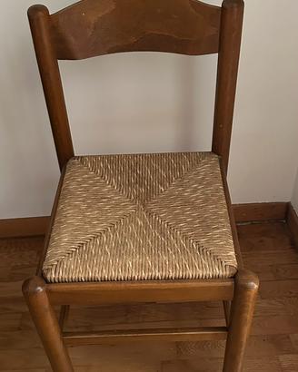 Sedia in legno impagliata