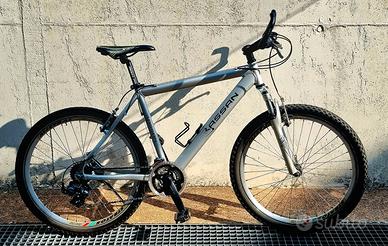 Mountain bike in alluminio