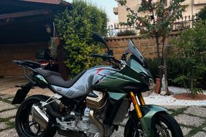 Moto Guzzi V100 Mandello S 2024  