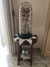 Statua di Madonna in campana in vetro