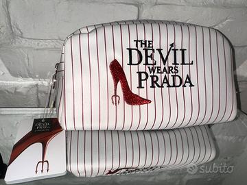 Diavolo veste Prada beuty case primark