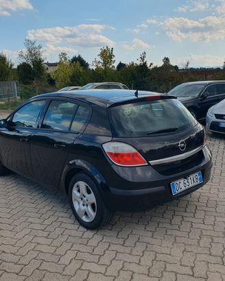Opel Astra 1,3 CDTI 