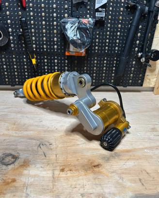 Mono ammortizzatore Ohlins STX46 Honda CBR600RR