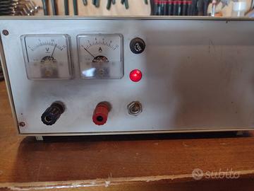 Alimentatore 12 V