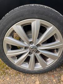 Cerchi 16 volkswagen completi di gomme 215/45/16