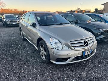 Classe R 320cdi V6 SPORT GANCIO TRAINO 6 POSTI 4X4