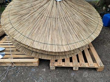 Ombrelloni di Cannucciato, fatti a mano