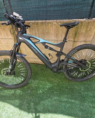 Bianchi E-bike E-Vertic FX  700km percorsi 