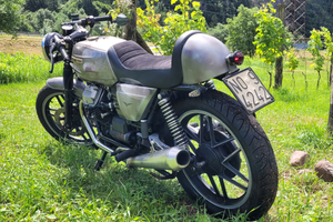 Moto guzzi v35 cafe racer del 1982