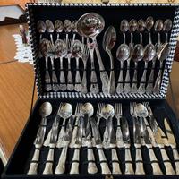 Set di posate laccate in argento