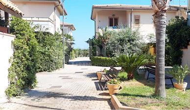 Porzione di villetta al New Residence,sul mare V48