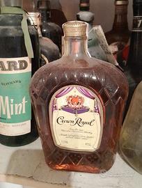 CROWN ROYAL Canadian Whisky  BOTTLED 1982 CL 100cl