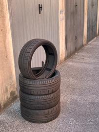 Gomme Pirelli PZero  CORSA da 19’’ 225/35 R19