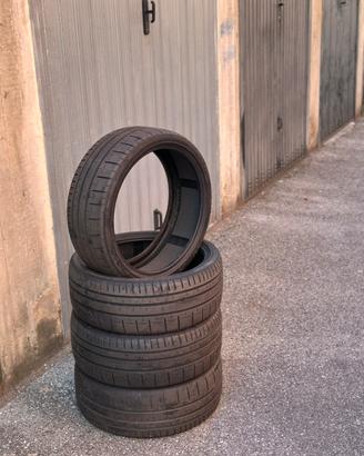 Gomme Pirelli PZero  CORSA da 19’’ 225/35 R19