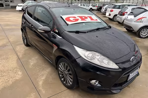 FORD Fiesta 1.4 3 porte Bz.- GPL Titanium