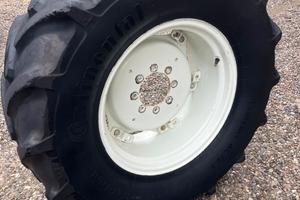 2 Gomme 420/70 24 continental