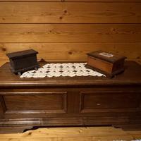 Cassapanca in legno