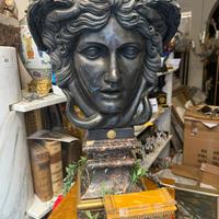 Testa medusa in marmo