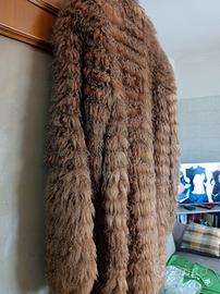 Pelliccia di mongolia capretto