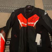 Guanti(xl) , giaca(taglia 54), scarpe (44).