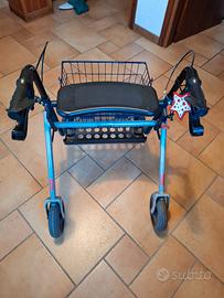 Deambulatore rollator