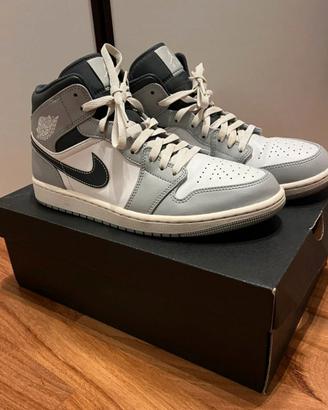 Air Jordan  1 mid smoke grey/white