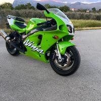 Kawasaki ZX-7R Ninja 750