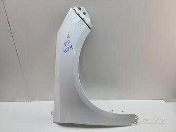 PARAFANGO ANTERIORE DESTRO FORD Focus Berlina 5Â°