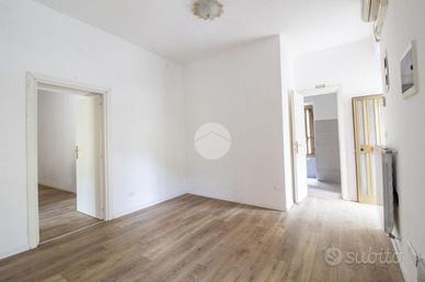 3 LOCALI A PALOMBARA SABINA