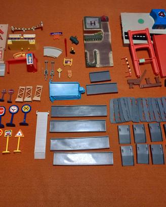 Lotto vari pezzi Micro Machines e altri