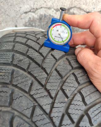 Pneumatici invernali Bridgestone 