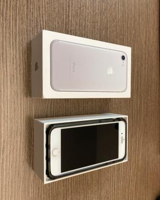 IPhone 7 (32GB)