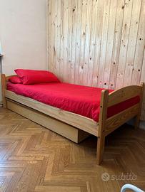 Letto singolo completo di materasso