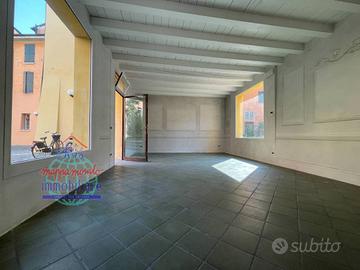Immobile di 51 m² con 1 locale a Cento