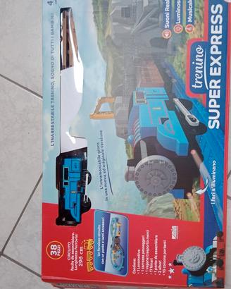 trenino telecomandato