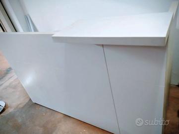 Scrivania con bancone per ufficio