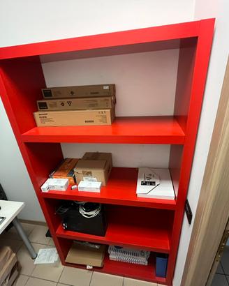 Mobile ikea rosso scaffalatura
