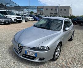 ALFA ROMEO 147 1.9 JTD (120) 3 porte Distinctive