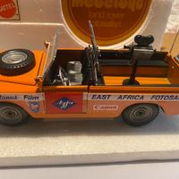 Mebetoys 1/25  land rover safari 1/28 8611