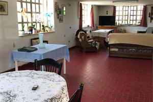 Palazzo / Stabile di 5440 m² con più di 5 locali a