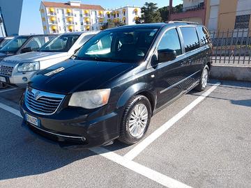 LANCIA VOYAGER TD 7 POSTI