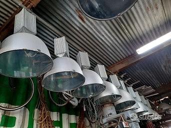 Stock lampade industriali