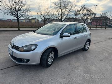 Volkswagen  Golf 6 2012