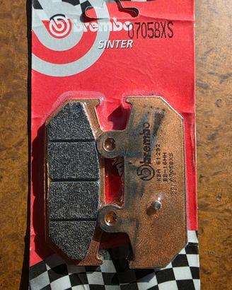 Set Pastiglie Brembo 07058xs - una coppia
