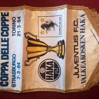 Gagliardetto Juventus 1984 coppa delle coppe