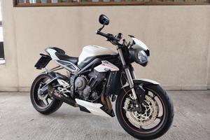 Triumph street triple 765
