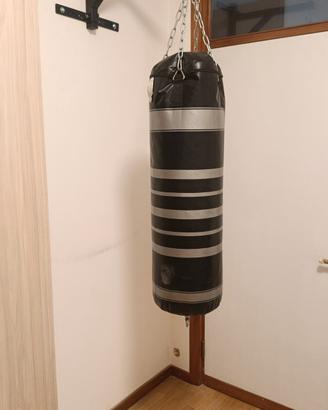 Sacco da boxe 35 kg + staffa 