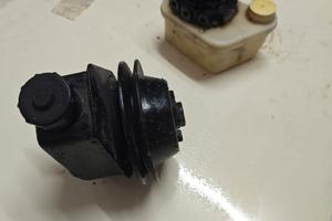 Pompa trim volvo penta