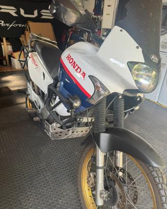 Honda transalp 650